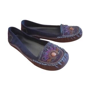 Predictions Womens Brown Bohemian Style Beaded Moccasin Slip On Flats Size 9